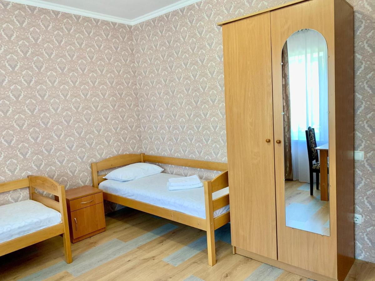 Мини-Гостиница Три Коня Pereyaslav-Khmelʼnytsʼkyy Exterior foto